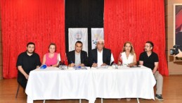 Çiğli’de Memurları Sevindiren İmza