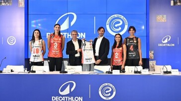 Decathlon, Eczacıbaşı Dynavit Bayan Voleybol Kadrosu’nun Teknik Sponsoru Oldu