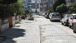 Edremit Belediyesi, bozulan yollarda bakım ve tamir çalışmalarını sürdürüyor