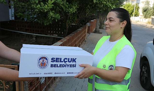 Efes Selçuk’ta Toplumsal Dayanışma Büyüyor: Lider Sengel’den Beslenme Çantası Daveti