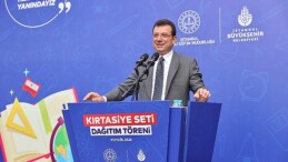 Ekrem İmamoğlu, Bayrampaşa’da kırtasiye seti dağıtım merasimine katıldı