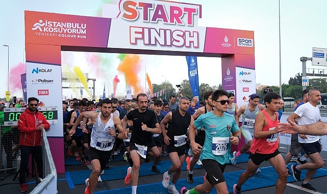 İBB Spor İstanbul’un düzenlediği İstanbul’u Koşuyorum Avrupa etabı nedeniyle Pazar günü tarihi yarımadada kimi yollar trafiğe kapatılacak.