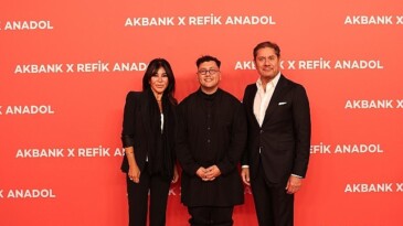 İş ve Sanat Dünyası Refik Anadol’un Akbank’a Özel Yapıtının Açılışında Buluştu