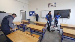İstanbul Büyükşehir Belediyesi (İBB), öğrencilerin pak ve sağlıklı bir ortamda eğitim görmelerine takviye sağlamak maksadıyla “İBB Pak Okul Projesini başlattı