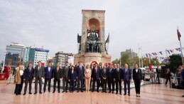 İstanbul’un Kurtuluşu’nun 101’inci Yılı Taksim’de Kutlandı