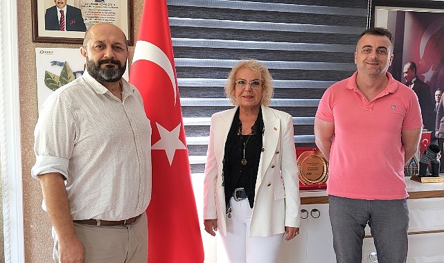 Kan Bağışı Merkezi Müdüründen Lider Vekiline ziyaret