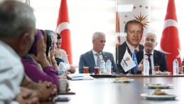 Kemalpaşa Belediye Başkanı Mehmet Türkmen, ilçede bulunan stk ve siyasi partiler ile yakın temasını sürdürüyor