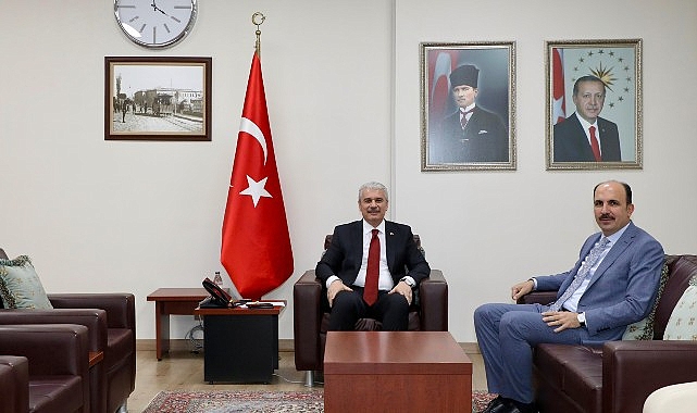 Lider Altay Vali Akın’a İyi Olsun Ziyaretinde Bulundu