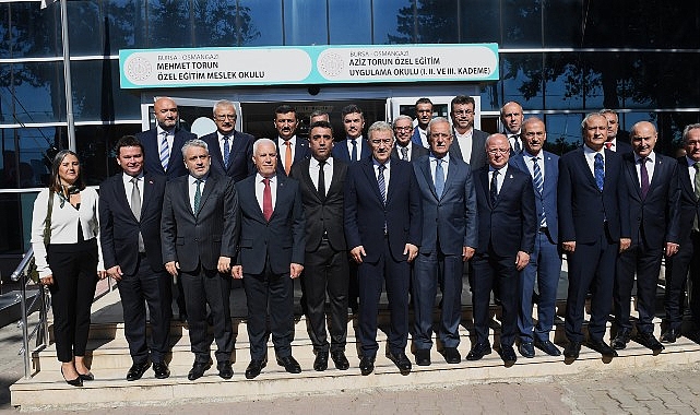 Lider Aydın, öğrencilerin birinci ders heyecanını paylaştı