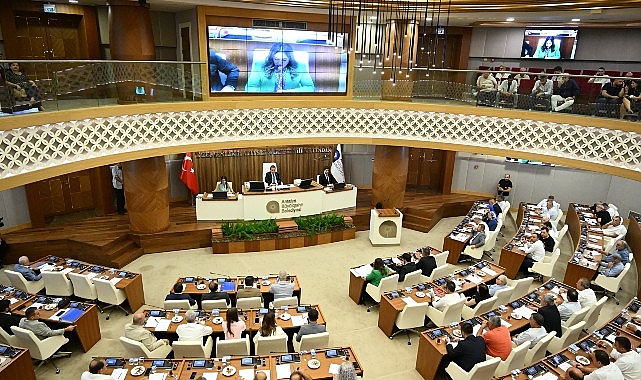 Lider Böcek’ten genç teğmenlere takviye “Gurur duydum”