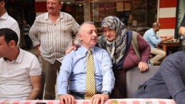 Lider Büyükakın, her adımı esnafla paylaşıyor