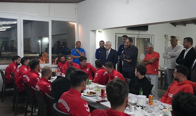 Lider Deveciler, Burhaniye Belediyespor Futbol A Grubu İle Yeni Dönem Öncesi Moral Yemeğinde Buluştu