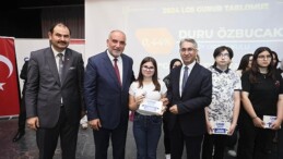 Lider İbrahim Sandıkçı: “YKS ve LGS’de derece elde eden tüm öğrencilerimizi ikramlarıyla buluşturduk”