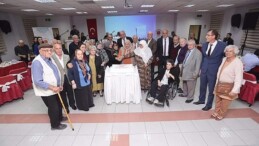 Lider İbrahim Sandıkçı’ya Büyüklerden Dua