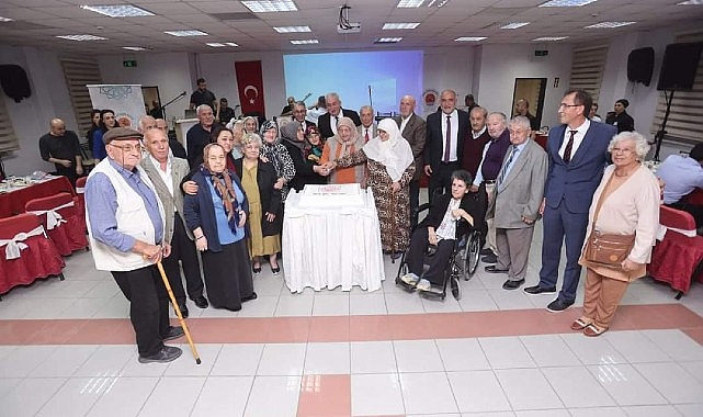 Lider İbrahim Sandıkçı’ya Büyüklerden Dua