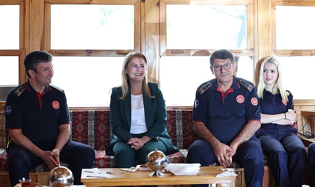 Lider Ovalioğlu, itfaiyecileri ziyaret etti