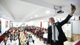 Lider Taban Meslek Gününde Lise Öğrencileriyle Buluştu