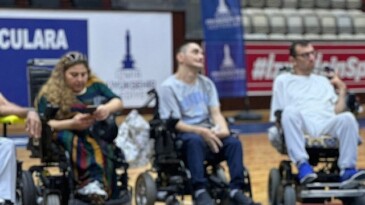 Mahzurlar tekerlekli sandalye futbolu ile kalktı