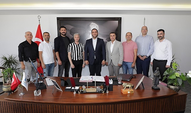 Narlıdere Belediyesi ile Tüm Yerel-Sen ortasında, belediyede vazifeli memurları kapsayan toplu iş mukavelesi imzalandı.