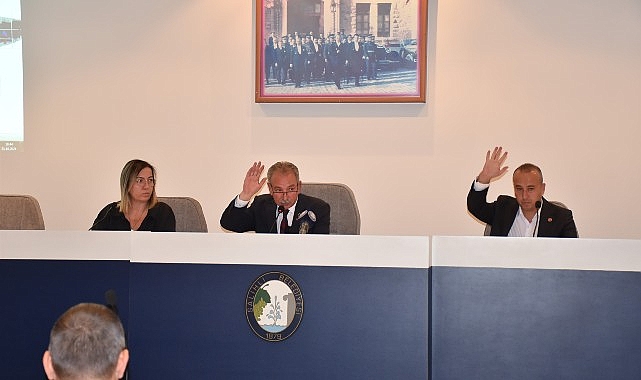 Salihli Belediye Meclisi, Mazlum Işıklı Başkanlığında Ekim Ayı Meclis Toplantısını Gerçekleştirdi.