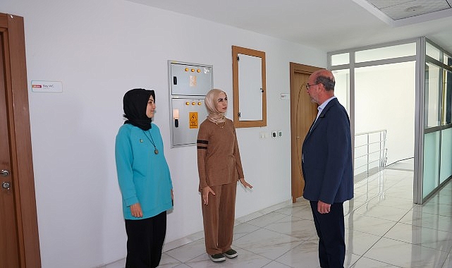 Selçuklu Belediye Başkanı Ahmet Pekyatırmacı, Selçuklu Belediyesi tarafından Yazır Mahallesi’ne kazandırılan Yazır Toplumsal Tesisi’ni ziyaret etti