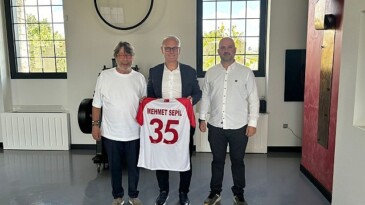 THF Başkanı Uğur Kılıç İzmir’de Hentbolun Gelişimi İçin Görüşmelerde Bulundu