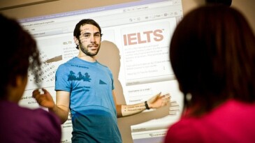 Türkçe konuşanlar, İngilizcede sık karşılaşılan söylem zorluklarını nasıl aşabilir?