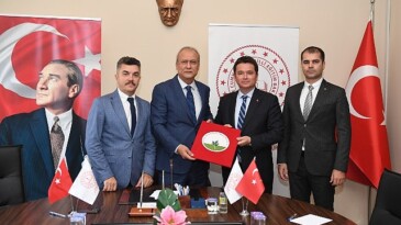 Üniversiteye hazırlanan öğrencilere Osmangazi dayanağı