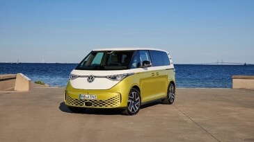 Volkswagen Ticari Araç, büsbütün elektrikli birinci modeli ID.Buzz’ı satışa sundu.