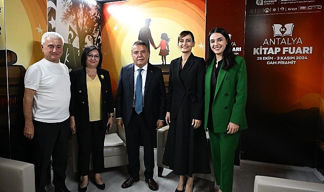 14. Antalya Kitap Fuarı’na öğrencilerden ağır ilgi