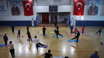 Bakırköylü Bayanlar Hem Spor Yapıyor Hem Toplumsallaşıyor