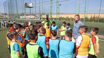 Buca’da kış futbol okulu için kayıtlar başladı