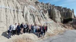 Büyükşehir’den İşitme Engelli Vatandaşlara Kula Gezisi