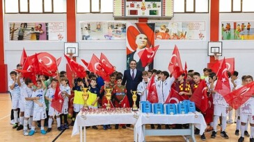 Çocuklar futsalı çok sevdi – Ağır ilgi yeni turnuva getirdi