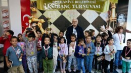 Cumhuriyet Bayramı Satranç Turnuvası Tamamlandı