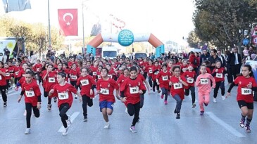 “Cumhuriyet Koşusu” ile bayram coşkusu başladı