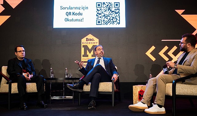 Economy MasterClass’ta 2024 Nobel İktisat Mükafatı sahibi Daron Acemoğlu ve finansçı Prof. Dr. Özgür Demirtaş bir ortaya geldi.