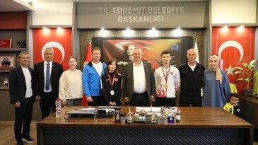 Edremit Belediyesi atletleri Türkiye şampiyonu oldu