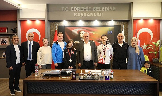 Edremit Belediyesi atletleri Türkiye şampiyonu oldu