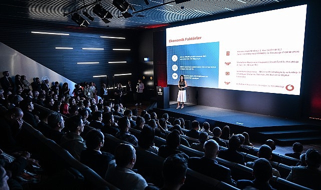 Emele Uygun “Self Servis” Bulut Tahlilleri Vodafone Business Cloud Day’de Paylaşıldı