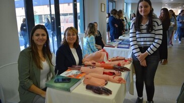 EÜ Hemşirelik Fakültesinde “Sağlık Bakım Festivali” gerçekleştirildi