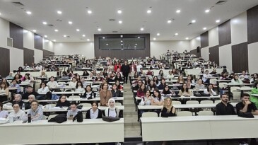 EÜ Hemşirelik Fakültesinden “Akranlar Buluşuyor” Aktifliği