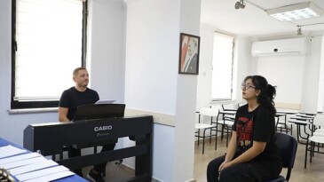 Geleceğin sanatkarları Aydın Büyükşehir Belediyesi Konservatuvarı’nda yetişiyor