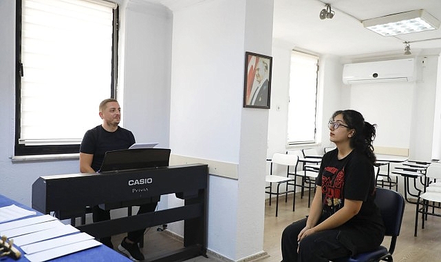 Geleceğin sanatkarları Aydın Büyükşehir Belediyesi Konservatuvarı’nda yetişiyor