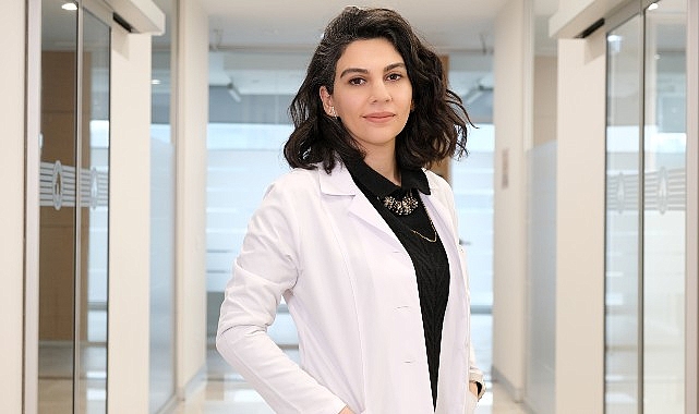 Gözetici ağız bakımı sayesinde maliyetli diş tedavilerine duyulan gereksinim azalabilir!