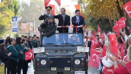 Kadıköy’de Büyük Cumhuriyet Yürüyüşü Öncesi Renkli İmgeler
