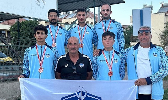 Kahramankazan Belediyespor Kulübü Bocce Grubu, Antalya’daki milletlerarası turnuvadan muvaffakiyetle döndü.