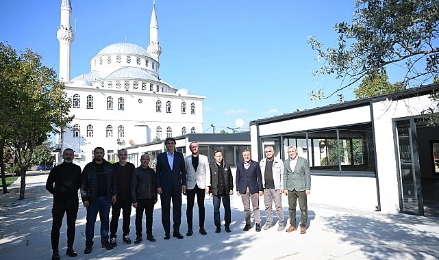 Kartepe Belediye Başkanı Av.M.Mustafa Kocaman, yapımı süratle devam eden Köseköy Meydan Projesi’nde incelemelerde bulundu.