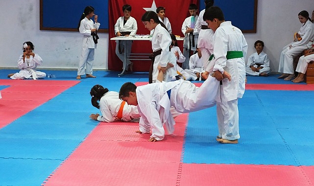 Kemer Belediye karate kadrosu jenerasyon atladı