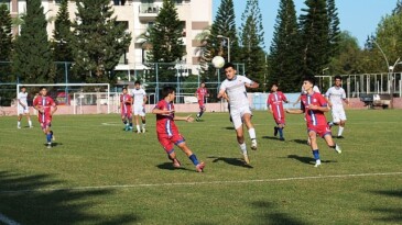 Kemer Belediye Merkez Spor meskeninde galip